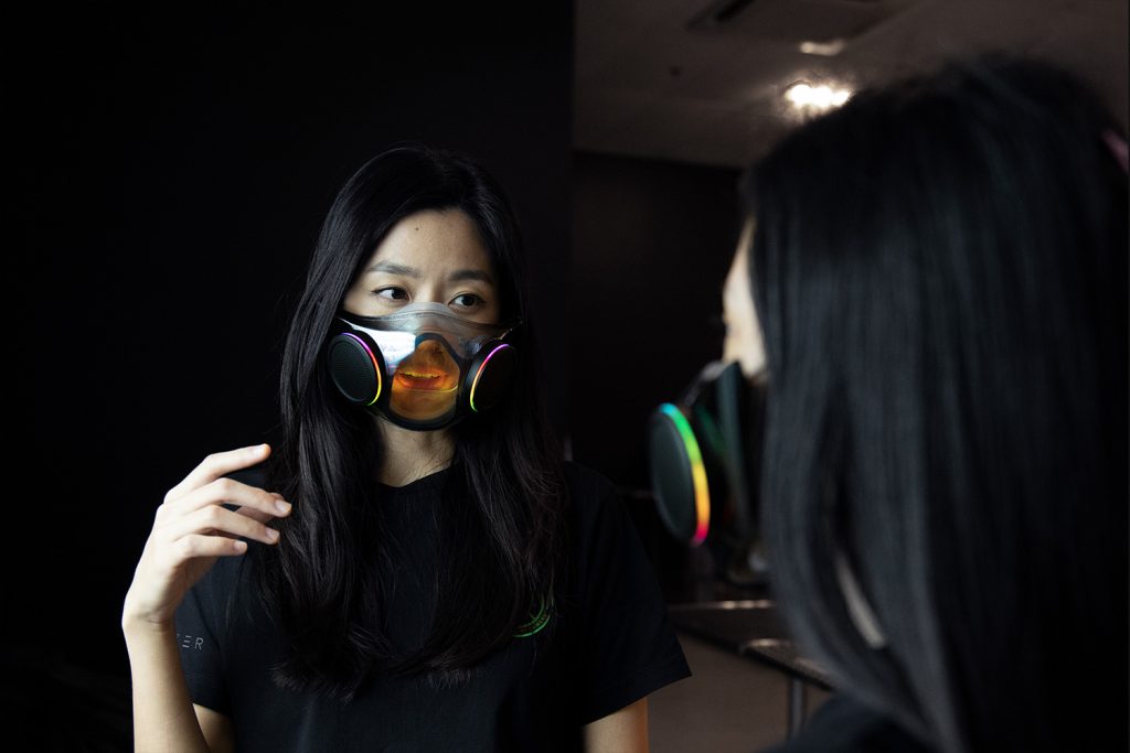 La Smart Face Mask RGB di Razer verrà spedita entro la fine dell'anno