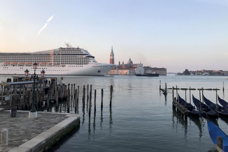 il riavvio delle navi da crociera di Venezia;  I manifestanti denunciano i loro pericoli |  divertimento