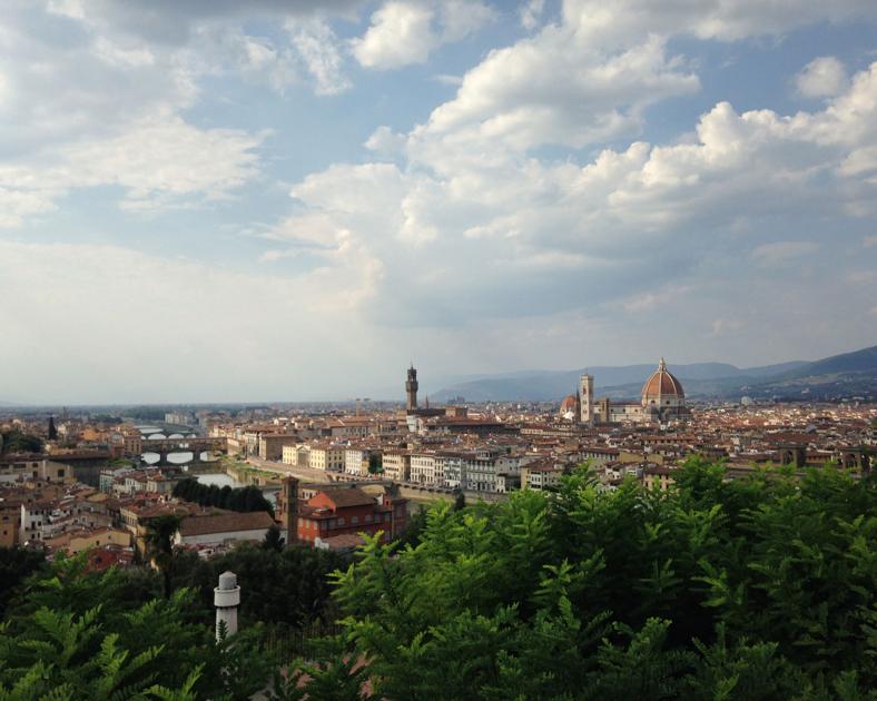 In Italia una marcia poetica sulle orme di Dante |  Arte e spettacolo