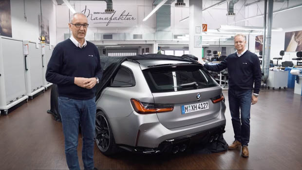2023 BMW M3 Touring posteriore auto con designer