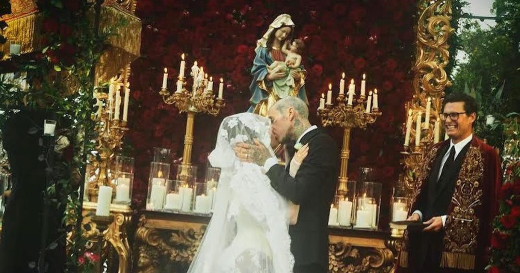 Il terzo matrimonio di Kourtney Kardashian e Travis Parker è stato in Italia