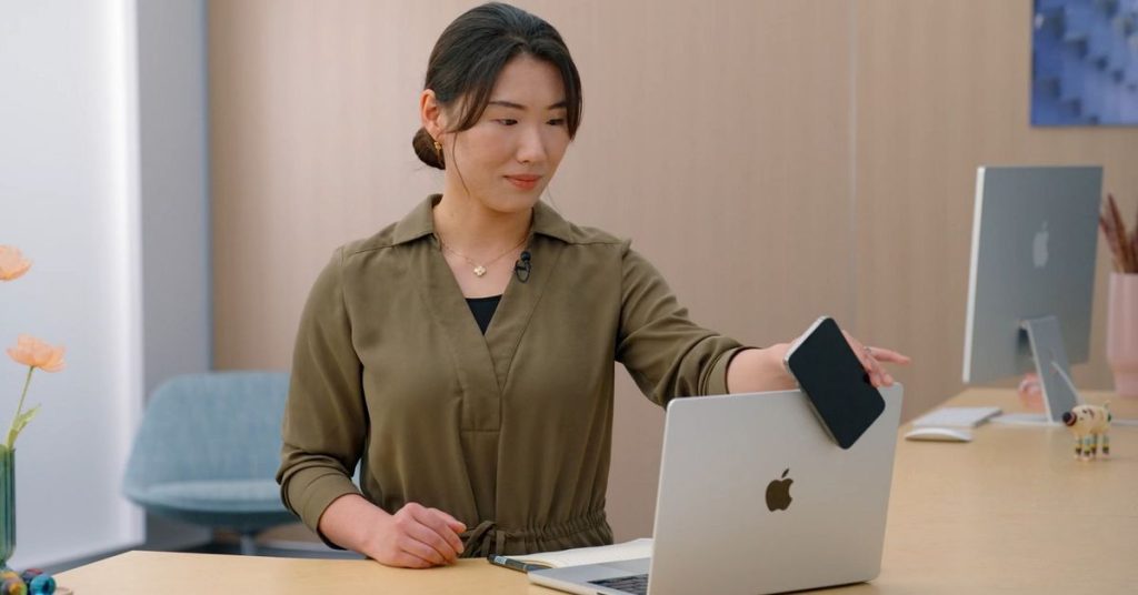 Continuity Camera: Apple spiega come il tuo iPhone diventerà una webcam per Mac