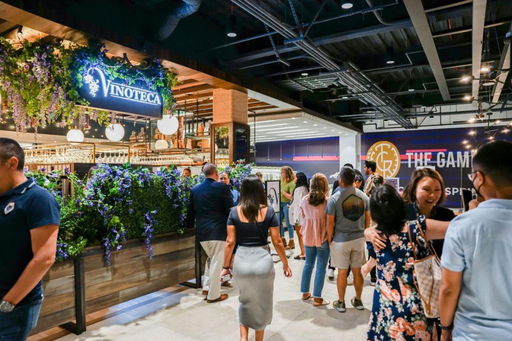 L'American Dream Mall ha finalmente una moderna food court, oltre a un prezioso slancio per gli affitti