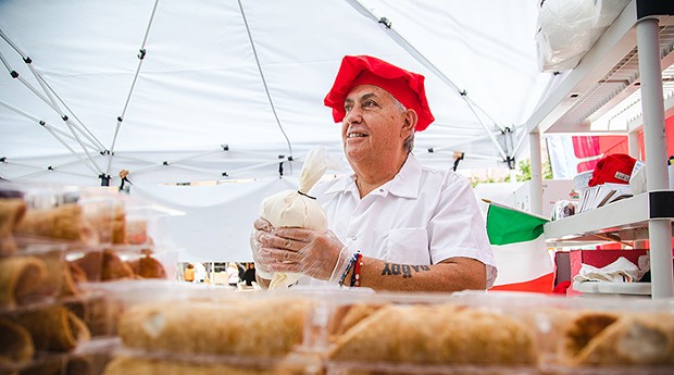 Little Italy Days porta a Bloomfield cannoli, pasta e ItalYinz |  Immagini di Pittsburgh |  Pittsburgh